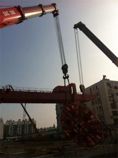韶关市吊车起重机如何安装钢丝绳使用安全?