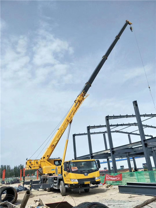韶关市超高层建筑钢结构吊装案例